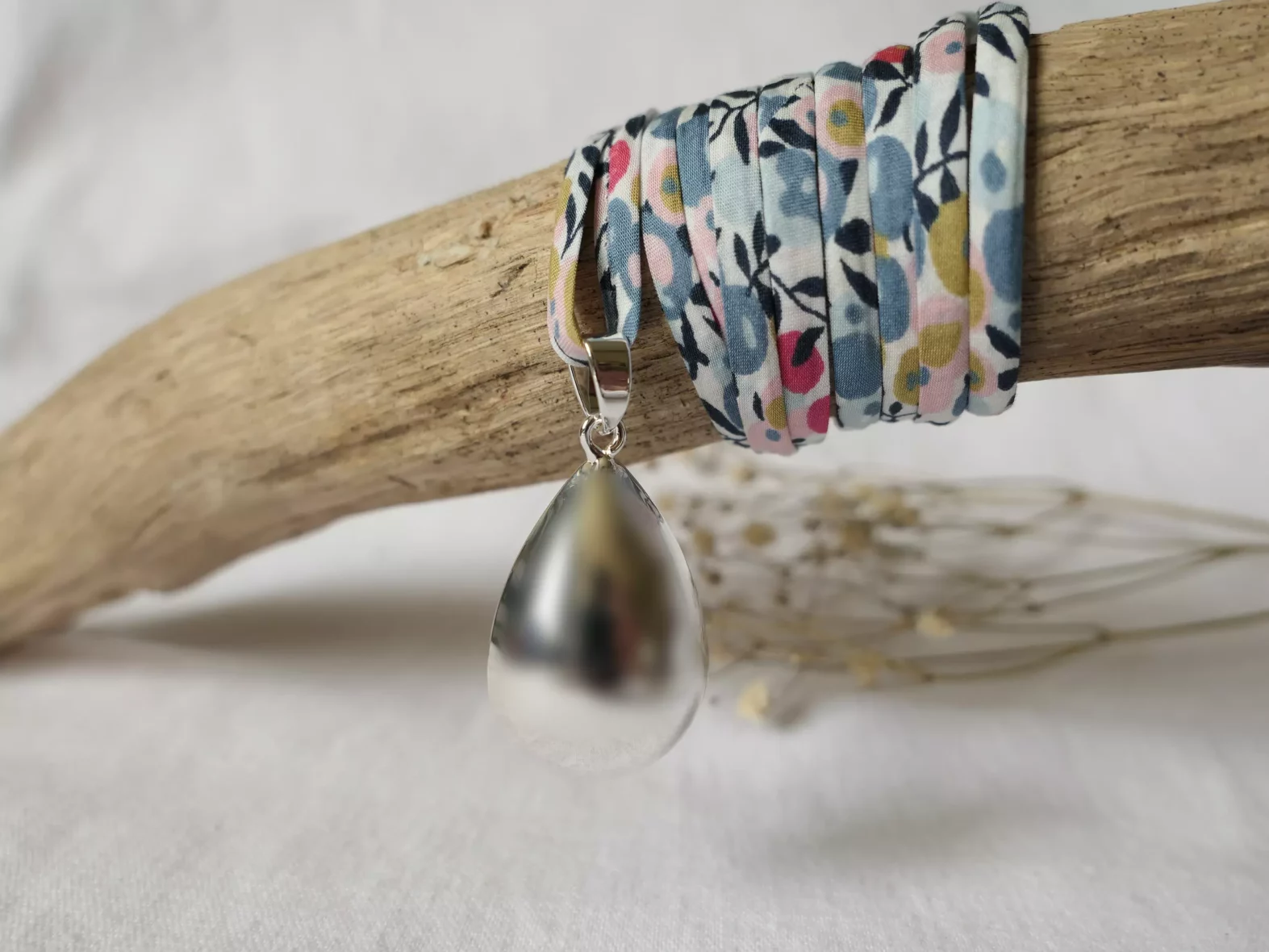 Bola de grossesse goutte – Cordon liberty et Pierre de lune