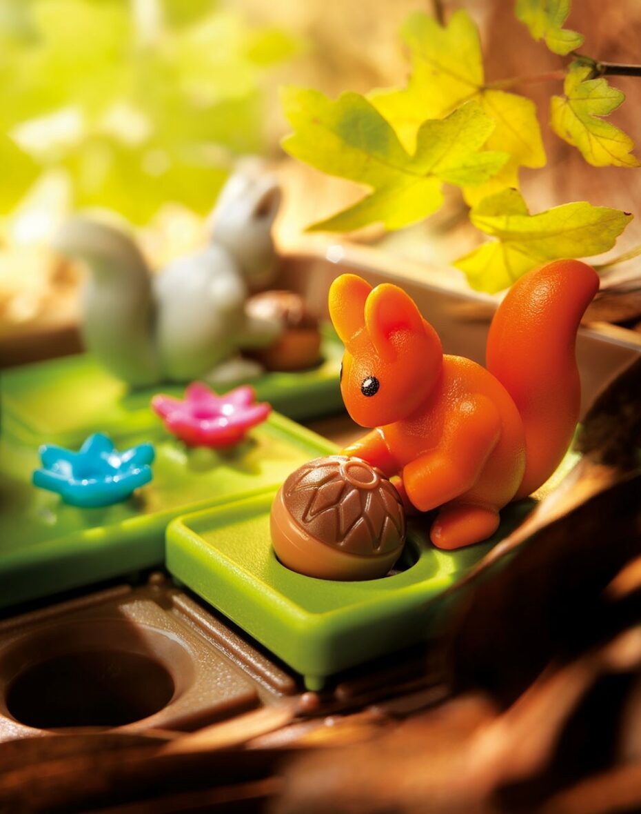 sg-425-squirrels-go-nuts_-_atmosphere1__2