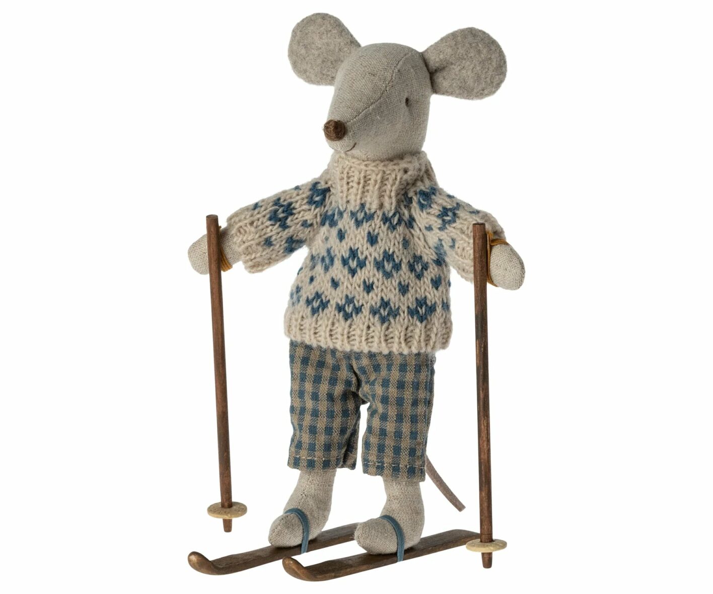 Souris papa avec sa paire de ski
