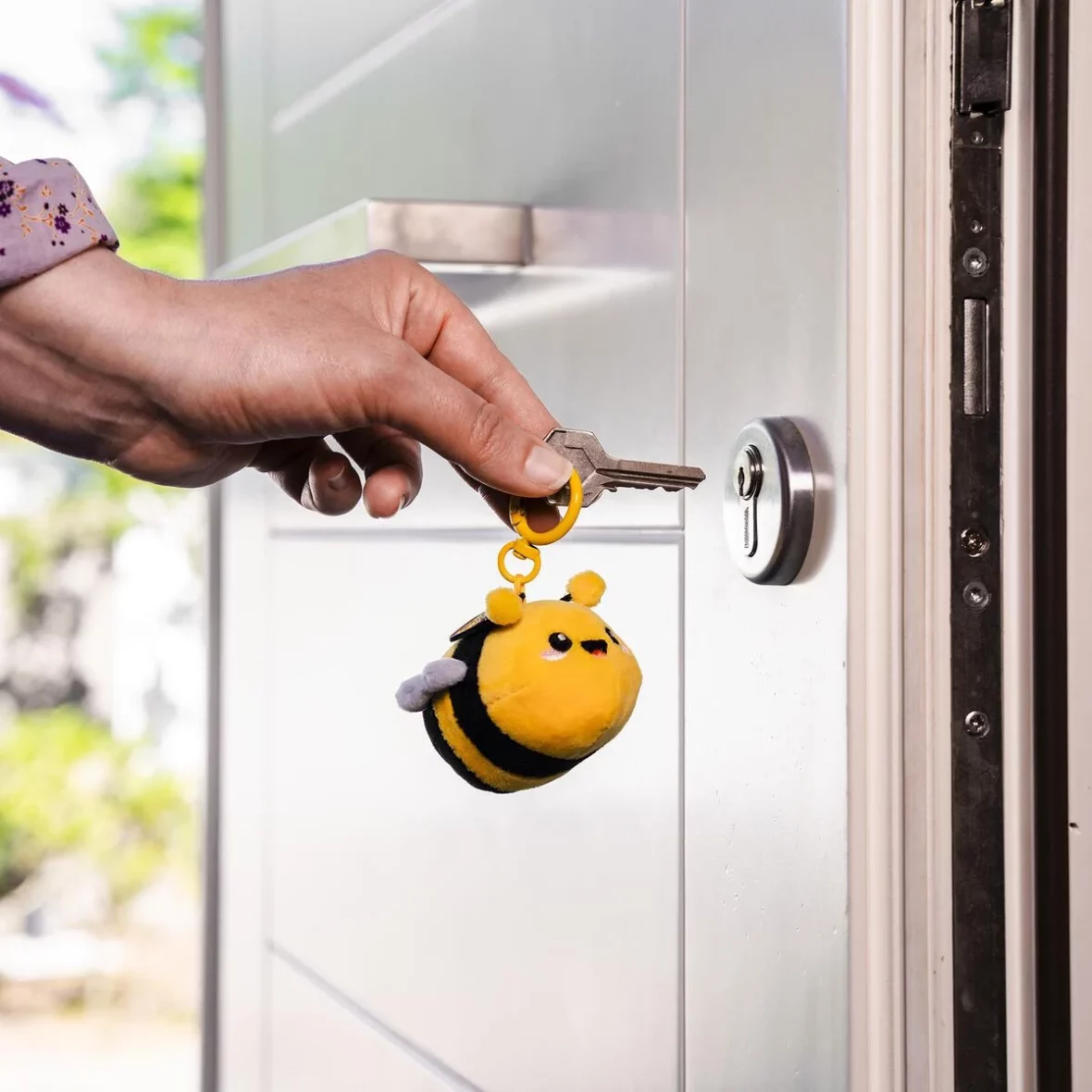 Legami – Porte-clés en peluche Abeille – Super Soft!4